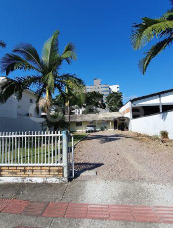 Terreno com casa no bairro Evolução em São Ludgero/SC