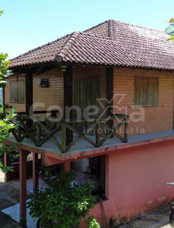 Sítio com casa de alvenaria à venda em Gravatal/SC