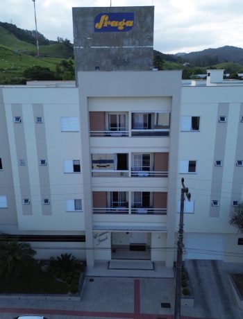 Apartamento mobiliado com 2 dormitórios (1 suíte) em São Ludgero/SC
