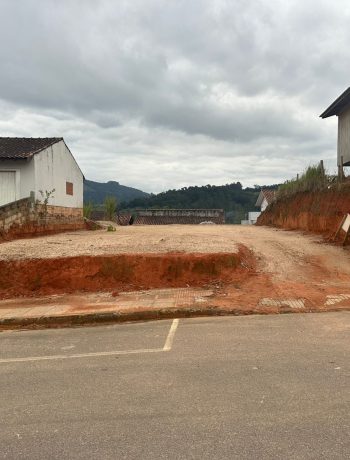 Terreno amplo à venda no bairro Encosta do Sol São Ludgero